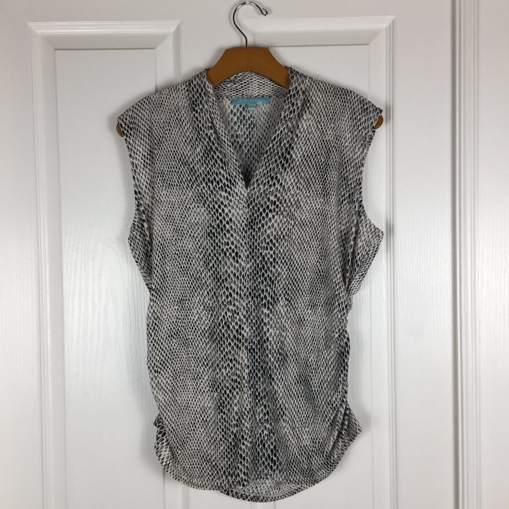 Snakeskin Pattern Sleeveless V-Neck Top